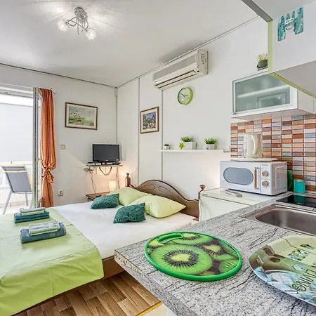 Studio Apartmani Ivanda Makarska Exterior photo