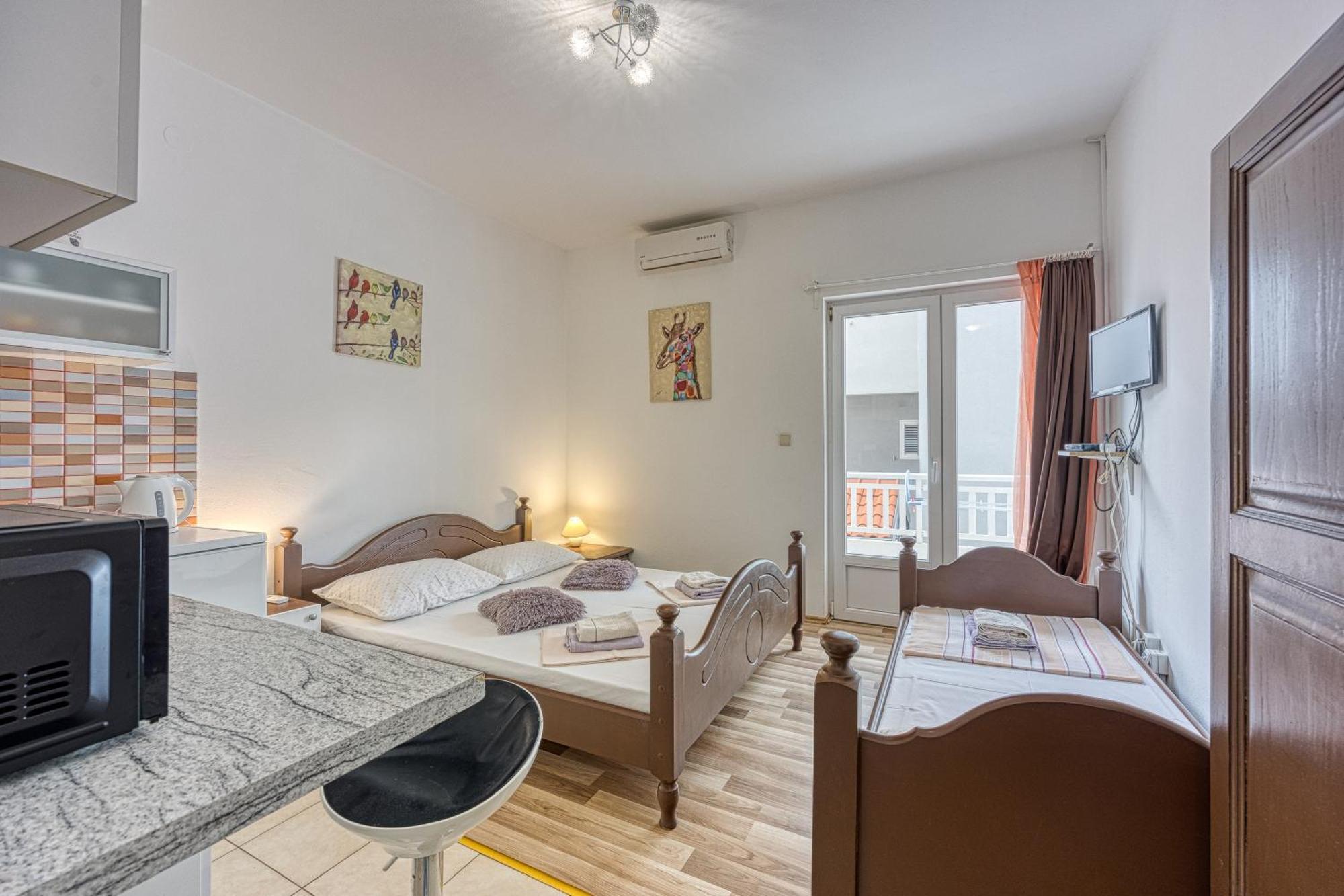 Apartment Studio Ivanda *